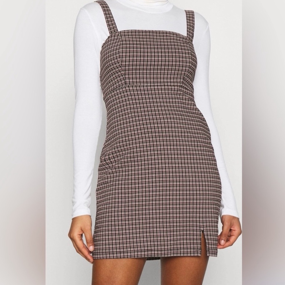 NWT Hollister Plaid Mini Dress Square Neck
Sleeveless Advanced Stretch M